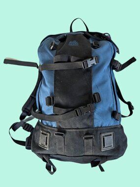 Eastern Mountain Sports - EMS - 32 Liter / 2,000 Cubic Inches Day pack